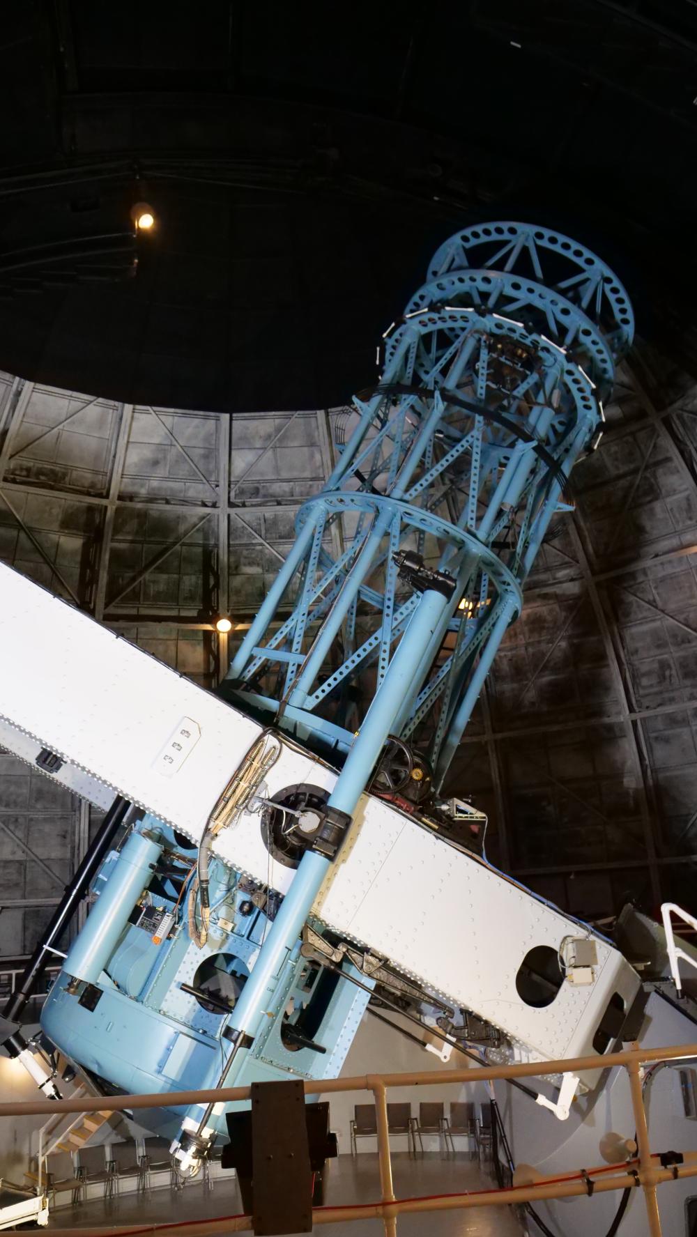 Picture of a giant telescope