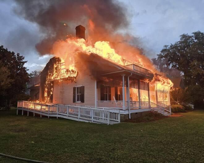 Alt text currently missing