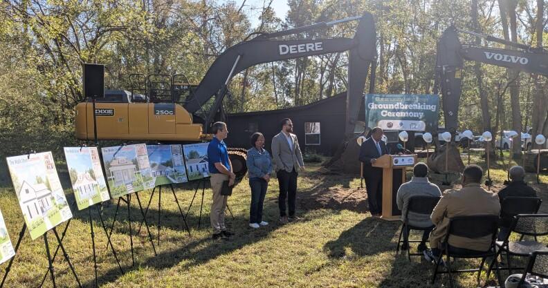 Alt text currently missing