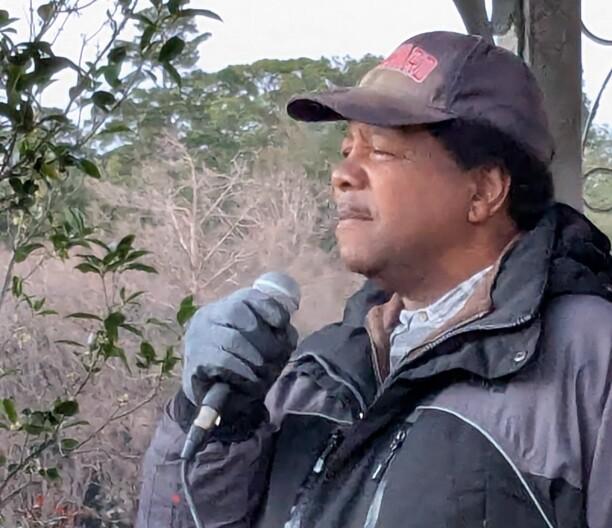 Alt text currently missing