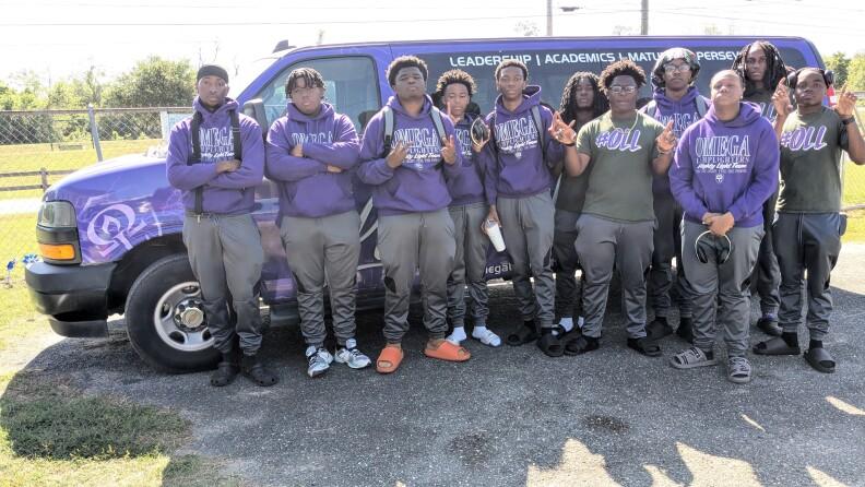 Alt text currently missing