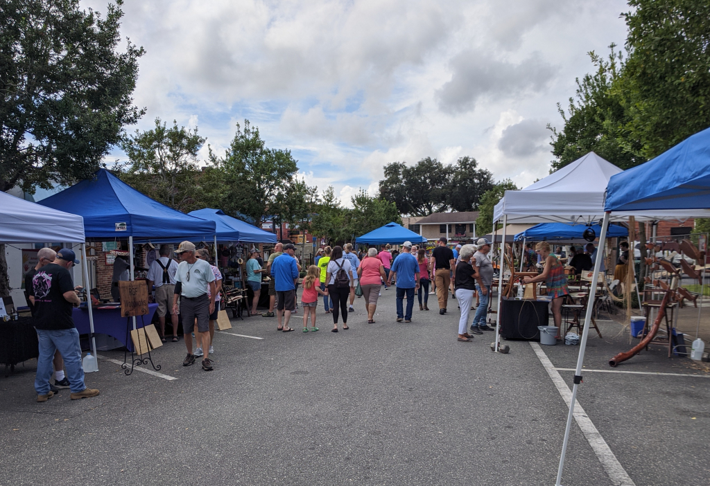 Havana celebrates the community's love of lumber with its first-ever