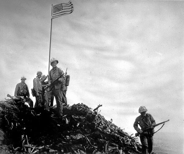 ww2 american flag raising