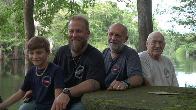 Amateur Archeologist vs. Looter: A Matter of Context?