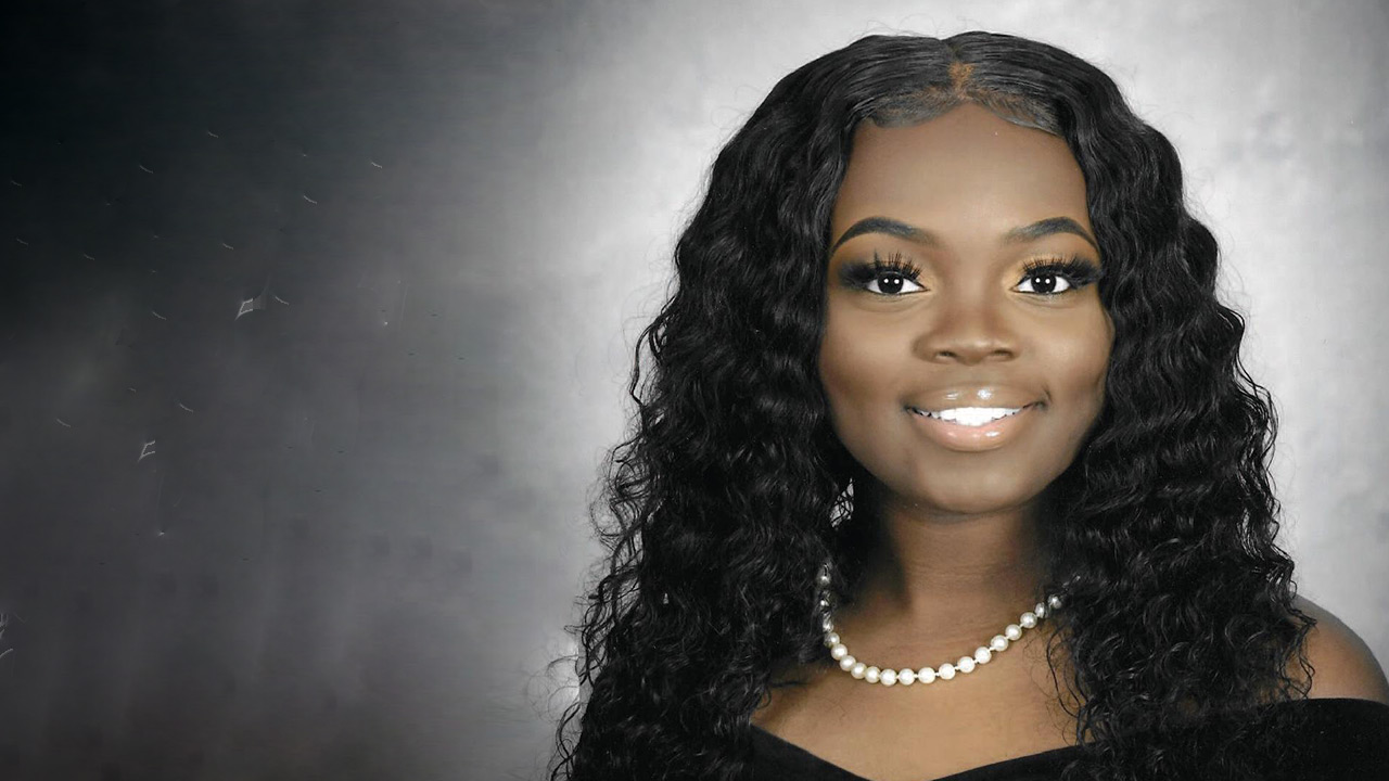 kenzia's senior portrait