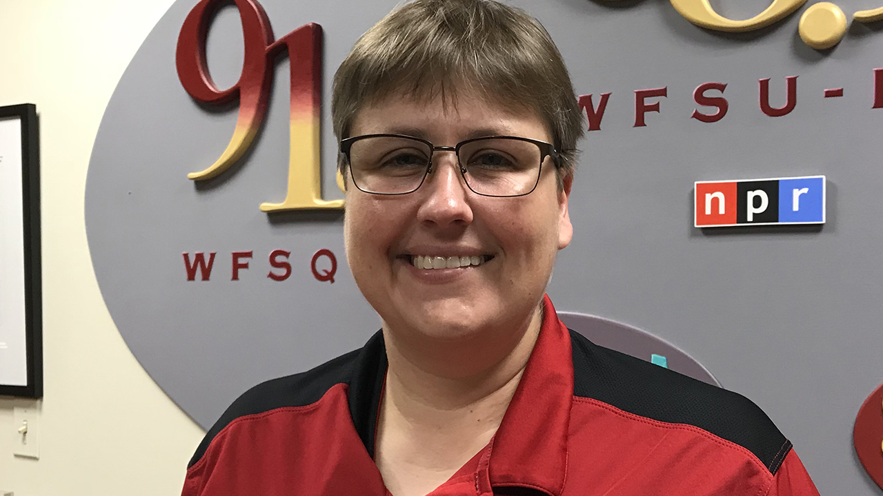 Rebecca Kelly Manders facing the camera