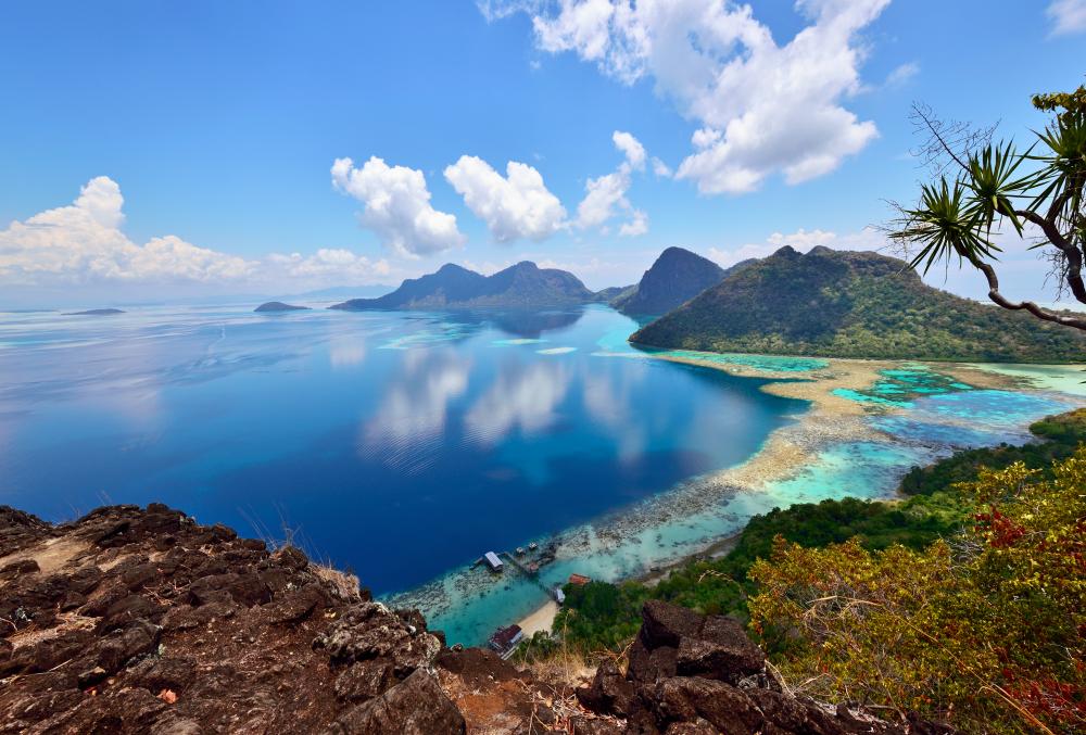 Beautiful picture of the island Borneo