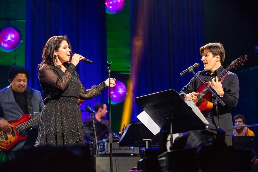 A man and woman performer performing