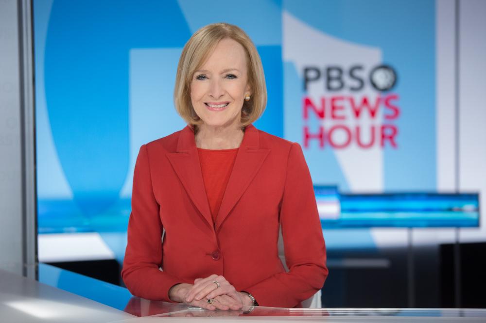 Judy Woodruff at the news desk
